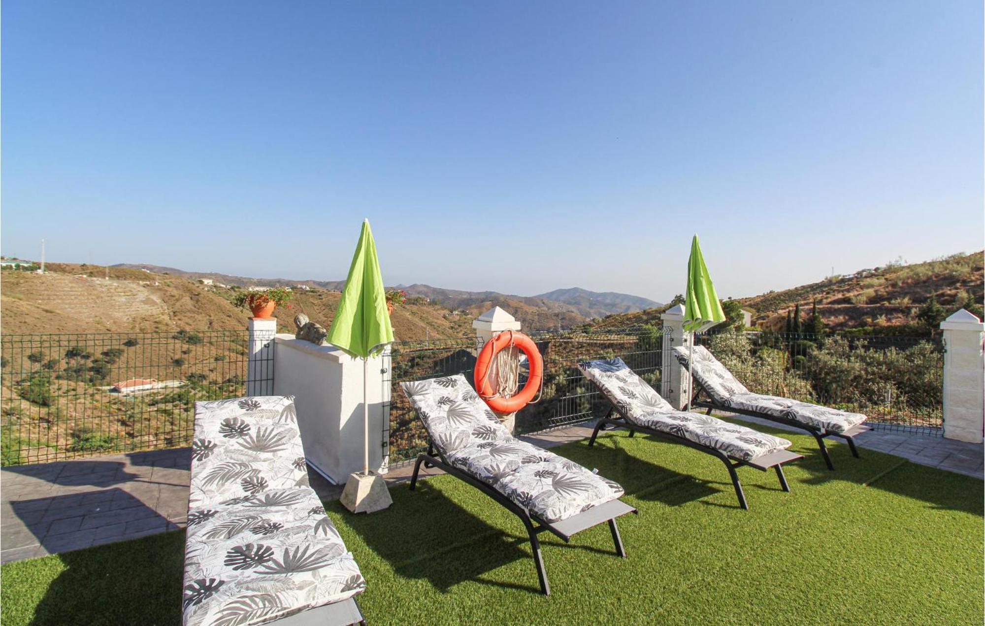 4 Bedroom Gorgeous Home In Sedella Exterior foto