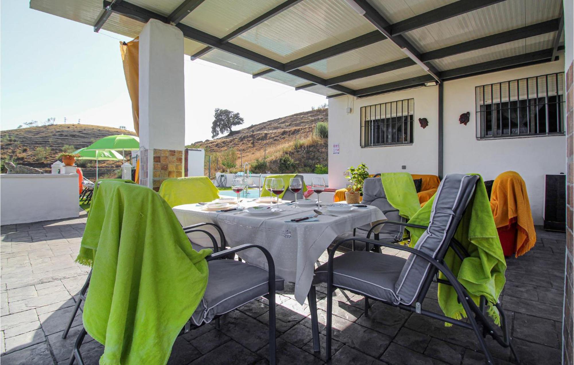 4 Bedroom Gorgeous Home In Sedella Exterior foto